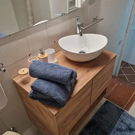 La Perla,4 Persone Centro Storico * Санремо