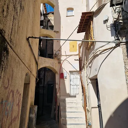 Апартаменты La Perla,4 Persone Centro Storico *