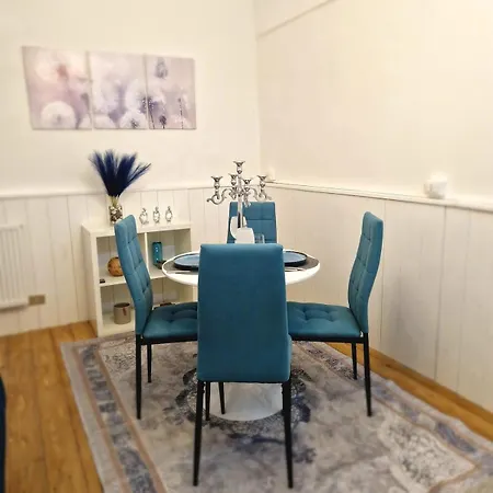 La Perla,4 Persone Centro Storico Санремо