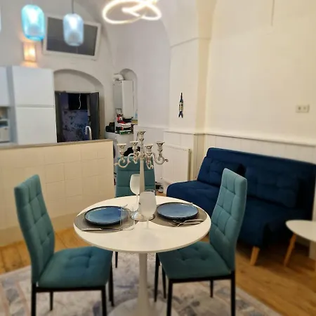 La Perla,4 Persone Centro Storico Санремо